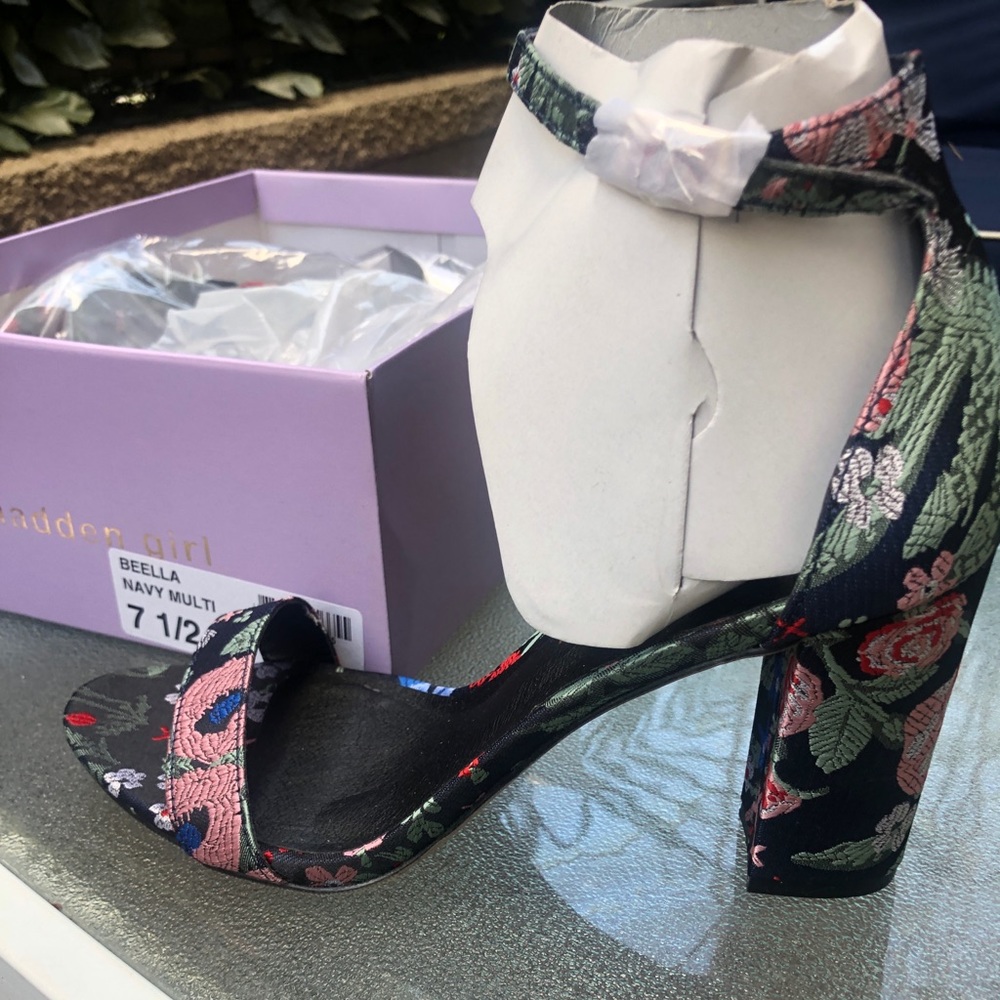 Woman’s shoes, Beautiful open toe , Brand New Shoes